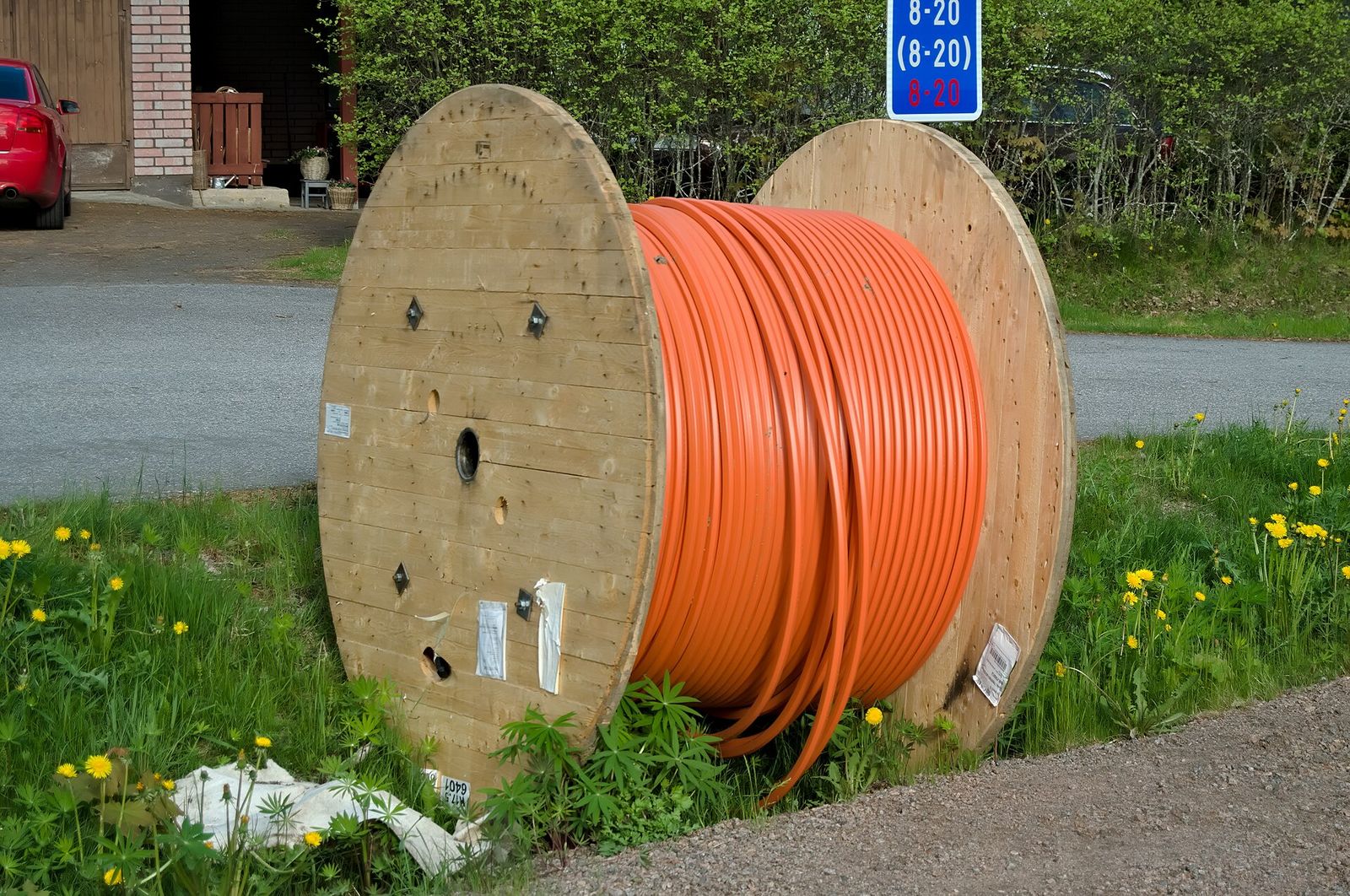 High-quality cables and electrical infrastructure
