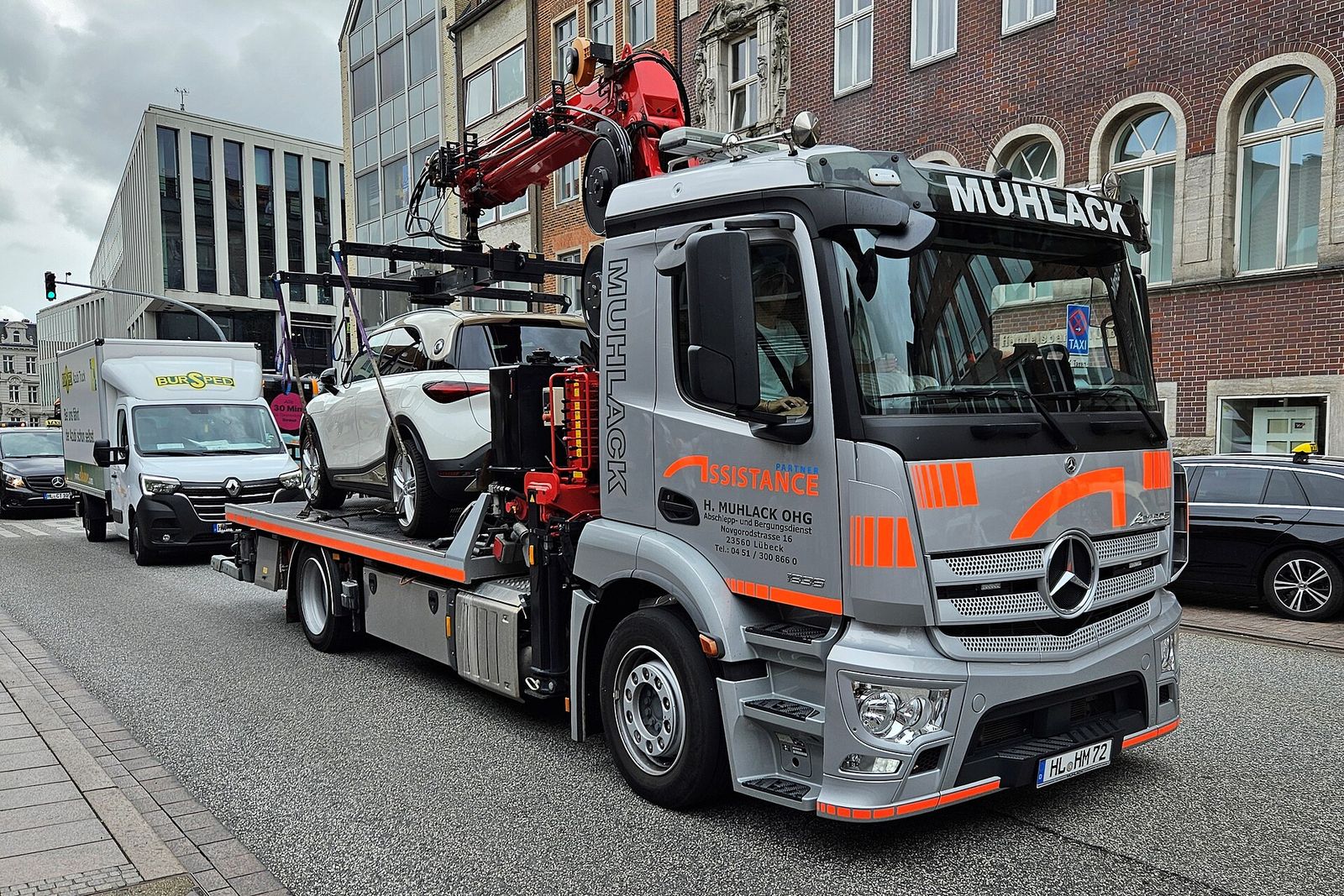 Service & Support Trucks